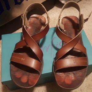 Blowfish Sandles Whiskey